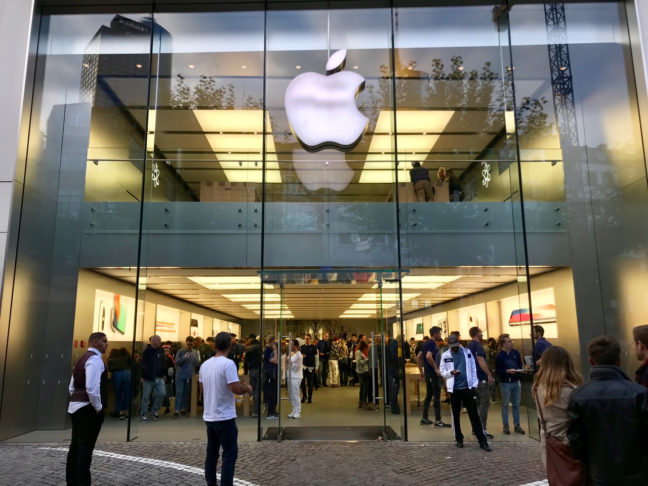 Где Магазин Apple В Москве